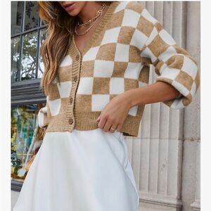 Checkerboard Cropped Crewneck Sweater - Cream & Tan